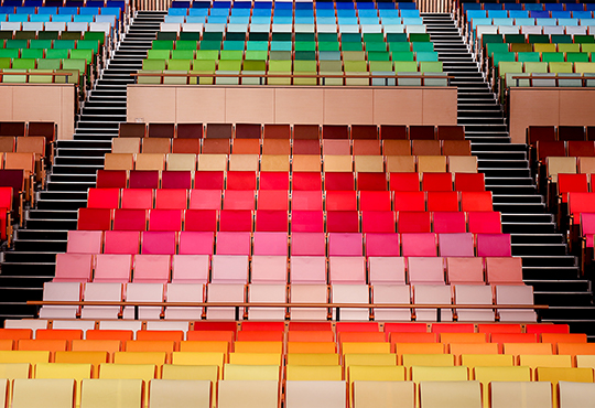 IMABARI Color Show 2019 / エマニュエル・ムホーさんによるインスタレーション「1000色の波」 
